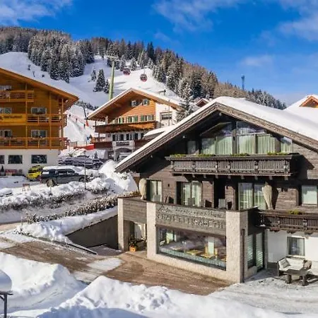 Hotel Elisabeth Dolomites Alpin & Charme 4*